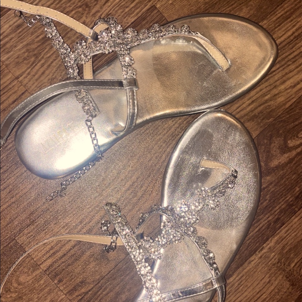 flat sandals for women